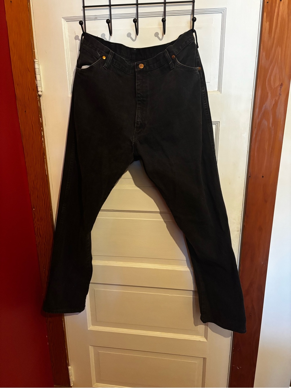 Wrangler Men's Black Relaxed Straight Jeans